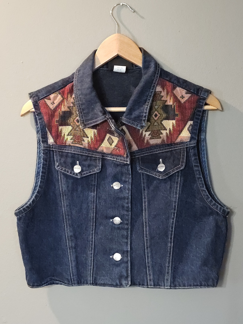 Vintage Roughrider Cropped Denim Western Vest Aztec Printed Yoke Womens L